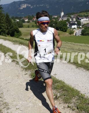 Leichtathletik. Kaerntner Berglaufcup. Robert Stark (LS Stockenboi). St. Margarethen im Rosental, am 14.6.2009.
Foto: Kuess
---
pressefotos, pressefotografie, kuess, qs, qspictures, sport, bild, bilder, bilddatenbank