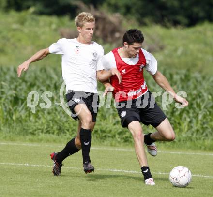 Fussball Bundesliga. Trainingsbeginn SK Austria Kaernten. Thomas Hinum, Stephan Buergler. Moosburg, am 15.6.2009.
Foto: Kuess
---
pressefotos, pressefotografie, kuess, qs, qspictures, sport, bild, bilder, bilddatenbank