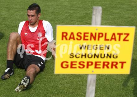 Fussball Bundesliga. Trainingsbeginn SK Austria Kaernten. Martin Zivny. Moosburg, am 15.6.2009.
Foto: Kuess
---
pressefotos, pressefotografie, kuess, qs, qspictures, sport, bild, bilder, bilddatenbank