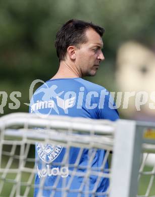 Fussball Bundesliga. Trainingsbeginn SK Austria Kaernten. Co-Trainer Rudolf Perz. Moosburg, am 15.6.2009.
Foto: Kuess
---
pressefotos, pressefotografie, kuess, qs, qspictures, sport, bild, bilder, bilddatenbank