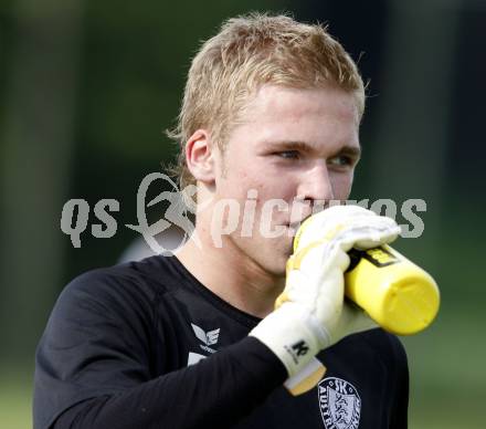 Fussball Bundesliga. Trainingsbeginn SK Austria Kaernten. Georg Blatnik. Moosburg, am 15.6.2009.
Foto: Kuess
---
pressefotos, pressefotografie, kuess, qs, qspictures, sport, bild, bilder, bilddatenbank