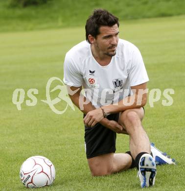 Fussball Bundesliga. Trainingsbeginn SK Austria Kaernten. Fernando Troyansky. Moosburg, am 15.6.2009.
Foto: Kuess
---
pressefotos, pressefotografie, kuess, qs, qspictures, sport, bild, bilder, bilddatenbank