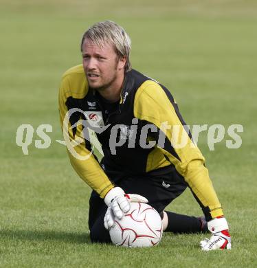 Fussball Bundesliga. Trainingsbeginn SK Austria Kaernten. Andreas Schranz. Moosburg, am 15.6.2009.
Foto: Kuess
---
pressefotos, pressefotografie, kuess, qs, qspictures, sport, bild, bilder, bilddatenbank