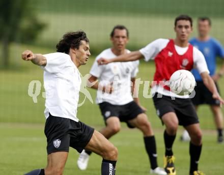 Fussball Bundesliga. Trainingsbeginn SK Austria Kaernten.  Jocelyn Blanchard. Moosburg, am 15.6.2009.
Foto: Kuess
---
pressefotos, pressefotografie, kuess, qs, qspictures, sport, bild, bilder, bilddatenbank