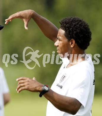 Fussball Bundesliga. Trainingsbeginn SK Austria Kaernten. Sandro Ferreira Da Silva. Moosburg, am 15.6.2009.
Foto: Kuess
---
pressefotos, pressefotografie, kuess, qs, qspictures, sport, bild, bilder, bilddatenbank