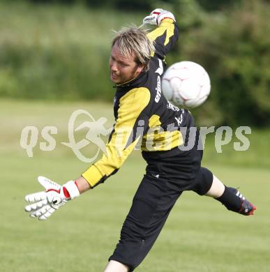 Fussball Bundesliga. Trainingsbeginn SK Austria Kaernten. Andreas Schranz. Moosburg, am 15.6.2009.
Foto: Kuess
---
pressefotos, pressefotografie, kuess, qs, qspictures, sport, bild, bilder, bilddatenbank