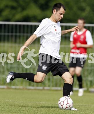 Fussball Bundesliga. Trainingsbeginn SK Austria Kaernten. Leonhard Kaufmann. Moosburg, am 15.6.2009.
Foto: Kuess
---
pressefotos, pressefotografie, kuess, qs, qspictures, sport, bild, bilder, bilddatenbank