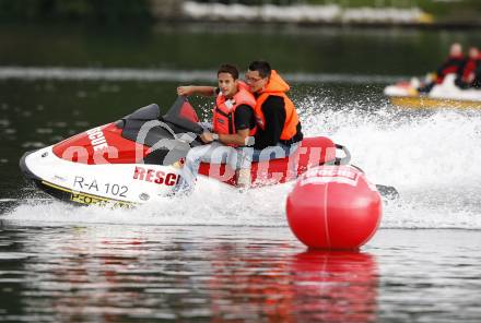 X-Team Decathlon. Promi Jet Ski Rennen. VIP Jet Ski Race. Patrick Friesacher, Paul Scharner. St. Kanzian, am 20.6.2009.
Foto: Kuess
---
pressefotos, pressefotografie, kuess, qs, qspictures, sport, bild, bilder, bilddatenbank