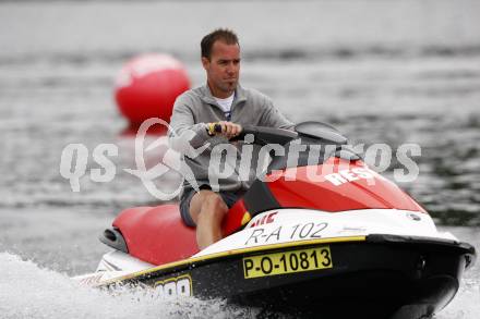 X-Team Decathlon. Promi Jet Ski Rennen. VIP Jet Ski Race. Hannes Krainz. St. Kanzian, am 20.6.2009.
Foto: Kuess
---
pressefotos, pressefotografie, kuess, qs, qspictures, sport, bild, bilder, bilddatenbank