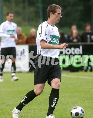 Fussball Bundesliga. Testspiel. SK Austria Kaernten gegen Obervellach. Daniel Gramann (Austria Kaernten). Obervellach, am 21.6.2009.
Foto: Kuess
---
pressefotos, pressefotografie, kuess, qs, qspictures, sport, bild, bilder, bilddatenbank