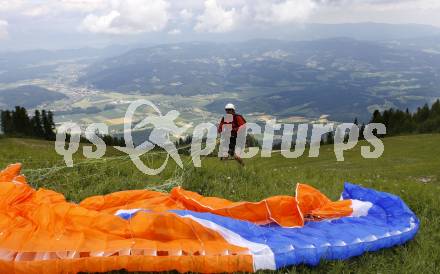 Decathlon. Paragleiten, Klaus Noessler. Voelkermarkt, am 20.6.2009.
Foto: Kuess
---
pressefotos, pressefotografie, kuess, qs, qspictures, sport, bild, bilder, bilddatenbank