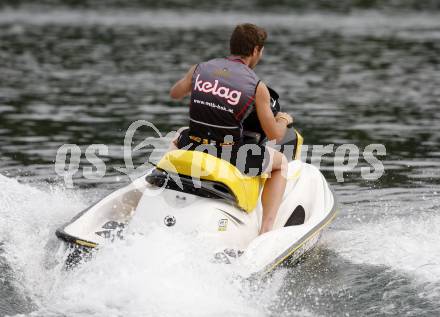 X-Team Decathlon. Promi Jet Ski Rennen. VIP Jet Ski Race.  St. Kanzian, am 20.6.2009.
Foto: Kuess
---
pressefotos, pressefotografie, kuess, qs, qspictures, sport, bild, bilder, bilddatenbank