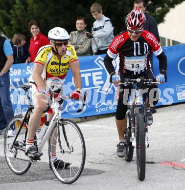 X-Terra Decathlon. Radfahren. Karl Struger, Ernst Karl Koschutnig. Voelkermarkt, am 21.6.2009.
Foto: Kuess
---
pressefotos, pressefotografie, kuess, qs, qspictures, sport, bild, bilder, bilddatenbank