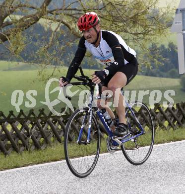 X-Terra Decathlon. Radfahren. Guenther Unterweger. Voelkermarkt, am 21.6.2009.
Foto: Kuess
---
pressefotos, pressefotografie, kuess, qs, qspictures, sport, bild, bilder, bilddatenbank