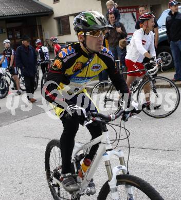 X-Terra Decathlon. Radfahren. Christian Sauer. Voelkermarkt, am 21.6.2009.
Foto: Kuess
---
pressefotos, pressefotografie, kuess, qs, qspictures, sport, bild, bilder, bilddatenbank