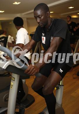 Fussball Bundesliga. Trainingslager SK Austria Kaernten. Modou Jagne. Bad Bleiberg, am 25.6.2009.
Foto: Kuess
---
pressefotos, pressefotografie, kuess, qs, qspictures, sport, bild, bilder, bilddatenbank