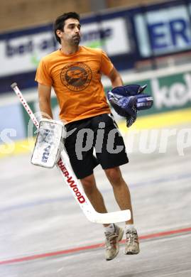 Eishockey Bundesliga. VSV Sommertraining. Tormanntraining. Gert Prohaska. Villach, am 24.6.2009.
Foto: Kuess
---
pressefotos, pressefotografie, kuess, qs, qspictures, sport, bild, bilder, bilddatenbank