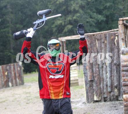 Fussball Bundesliga. SK Austria Kaernten. Paintball. Schreckendorf, am 7.7.2009.
Foto: Kuess
---
pressefotos, pressefotografie, kuess, qs, qspictures, sport, bild, bilder, bilddatenbank