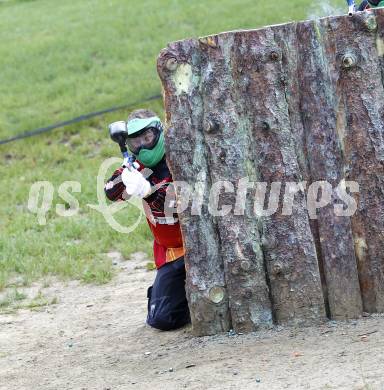 Fussball Bundesliga. SK Austria Kaernten. Paintball. Schreckendorf, am 7.7.2009.
Foto: Kuess
---
pressefotos, pressefotografie, kuess, qs, qspictures, sport, bild, bilder, bilddatenbank