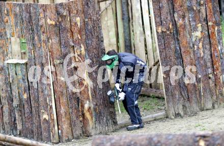 Fussball Bundesliga. SK Austria Kaernten. Paintball. Schreckendorf, am 7.7.2009.
Foto: Kuess
---
pressefotos, pressefotografie, kuess, qs, qspictures, sport, bild, bilder, bilddatenbank