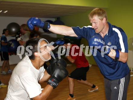 Eishockey Bundesliga. VSV. Sommertraining. Boxen.  Bernhard Starkbaum,, Guenther Lanzinger. Villach, 9.7.2009.
Foto: Kuess
---
pressefotos, pressefotografie, kuess, qs, qspictures, sport, bild, bilder, bilddatenbank