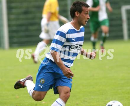 Fussball. Villacher Stadtpokal. Landskron gegen VSV.  Philipp Weissenberger (VSV). Landskron, am 11.7.2009.
Foto: Kuess
---
pressefotos, pressefotografie, kuess, qs, qspictures, sport, bild, bilder, bilddatenbank