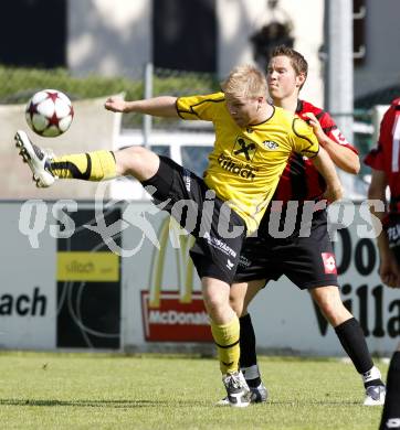 Fussball. Villacher Stadtpokal. Magdalener SC gegen Admira Villach. Benjamin Rosian (Magdalener SC), Michael Russ (Admira). Landskron, am 11.7.2009.
Foto: Kuess
---
pressefotos, pressefotografie, kuess, qs, qspictures, sport, bild, bilder, bilddatenbank