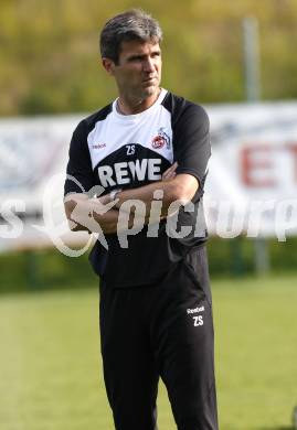 Fussball Bundesliga. Trainingslager 1. FC Koeln. Trainer Zvonimir Soldo. Velden, am 14.7.2009.
Foto: Kuess
---
pressefotos, pressefotografie, kuess, qs, qspictures, sport, bild, bilder, bilddatenbank