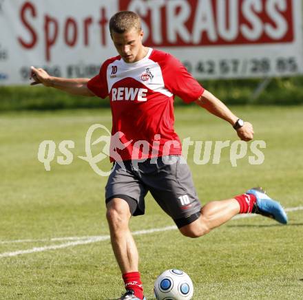 Fussball Bundesliga. Trainingslager 1. FC Koeln. Lukas Podolski. Velden, am 14.7.2009.
Foto: Kuess
---
pressefotos, pressefotografie, kuess, qs, qspictures, sport, bild, bilder, bilddatenbank