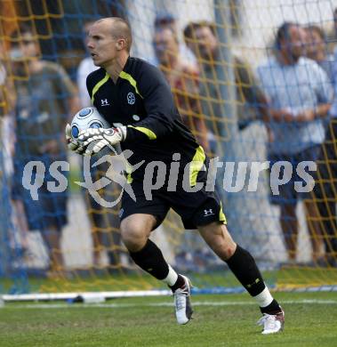 Fussball. Deutsche Bundesliga. Testspiel. Hannover 96 gegen 1. FC Koeln.
Robert Enke (Hannover). Bad Kleinkirchheim, 16.7.2009.
Foto: Kuess
---
pressefotos, pressefotografie, kuess, qs, qspictures, sport, bild, bilder, bilddatenbank