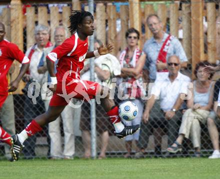 Fussball. Deutsche Bundesliga. Testspiel. Hannover 96 gegen 1. FC Koeln.
Derek Boateng (Koeln). Bad Kleinkirchheim, 16.7.2009.
Foto: Kuess
---
pressefotos, pressefotografie, kuess, qs, qspictures, sport, bild, bilder, bilddatenbank