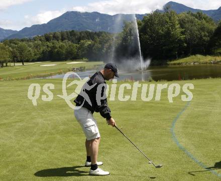 Lederhosen Golfturnier. Herbert Ratz (KAC). Turnersee, am 18.7.2009.
Foto: Kuess
---
pressefotos, pressefotografie, kuess, qs, qspictures, sport, bild, bilder, bilddatenbank