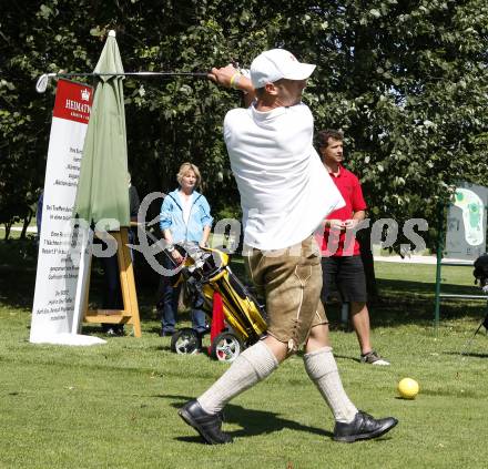 Lederhosen Golfturnier. Johannes Kirisits (KAC). Turnersee, am 18.7.2009.
Foto: Kuess
---
pressefotos, pressefotografie, kuess, qs, qspictures, sport, bild, bilder, bilddatenbank