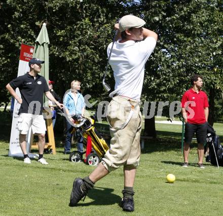 Lederhosen Golfturnier. Gregor Hager (KAC). Turnersee, am 18.7.2009.
Foto: Kuess
---
pressefotos, pressefotografie, kuess, qs, qspictures, sport, bild, bilder, bilddatenbank