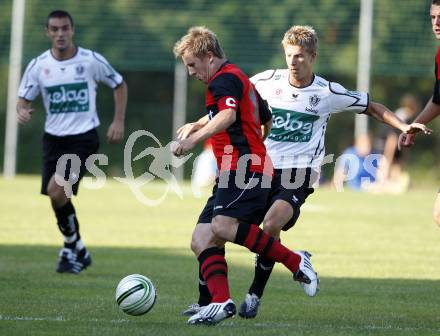 Fussball. Testspiel. SK Austria Kaernten gegen Eintracht Frankfurt. Thomas Hinum (Austria Kaernten), Christoph Spycher (Frankfurt). Hermagor, 20.7.2009.
Foto: Kuess
---
pressefotos, pressefotografie, kuess, qs, qspictures, sport, bild, bilder, bilddatenbank