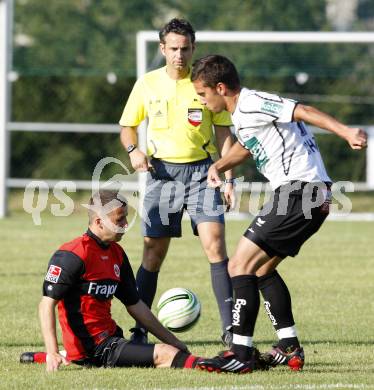 Fussball. Testspiel. SK Austria Kaernten gegen Eintracht Frankfurt. Schembri Andre (Austria Kaernten), Koehler Benjamin (Frankfurt). Hermagor, 20.7.2009.
Foto: Kuess
---
pressefotos, pressefotografie, kuess, qs, qspictures, sport, bild, bilder, bilddatenbank