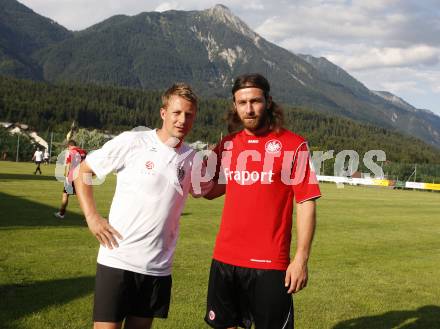 Fussball. Testspiel. SK Austria Kaernten gegen Eintracht Frankfurt. Thomas Riedl (Austria Kaernten), Ioannis Amanatidis (Frankfurt). Hermagor, 20.7.2009.
Foto: Kuess
---
pressefotos, pressefotografie, kuess, qs, qspictures, sport, bild, bilder, bilddatenbank