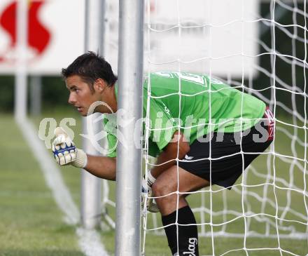 Fussball. Testspiel. SK Austria Kaernten gegen Eintracht Frankfurt. Heinz Weber (Austria Kaernten). Hermagor, 20.7.2009.
Foto: Kuess
---
pressefotos, pressefotografie, kuess, qs, qspictures, sport, bild, bilder, bilddatenbank