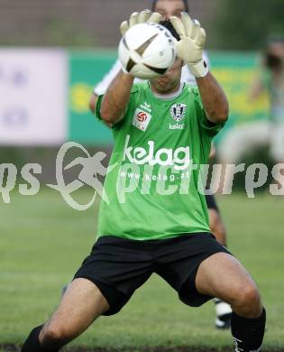 Fussball. Testspiel. SK Austria Kaernten gegen Eintracht Frankfurt. Heinz Weber (Austria Kaernten). Hermagor, 20.7.2009.
Foto: Kuess
---
pressefotos, pressefotografie, kuess, qs, qspictures, sport, bild, bilder, bilddatenbank