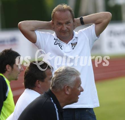 Fussball Testspiel. WAC/St. Andrae gegen 1. FC Koeln. Trainer Hans-Peter Buchleitner, Sportdirektor Reinhard Tellian (WAC). Wolfsberg, am 22.7.2009.
Foto: Kuess
---
pressefotos, pressefotografie, kuess, qs, qspictures, sport, bild, bilder, bilddatenbank