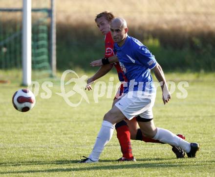 Fussball KFV Cup. ASKOE Koettmannsdorf gegen SAK. Dragan Sprecakovic (Koettmannsdorf). Koettmannsdorf, am 24.7.2009.
Foto: Kuess
---
pressefotos, pressefotografie, kuess, qs, qspictures, sport, bild, bilder, bilddatenbank