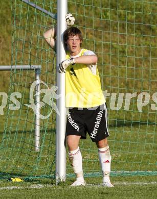 Fussball KFV Cup. ASKOE Koettmannsdorf gegen SAK. Michael Pilipp (Koettmannsdorf). Koettmannsdorf, am 24.7.2009.
Foto: Kuess
---
pressefotos, pressefotografie, kuess, qs, qspictures, sport, bild, bilder, bilddatenbank