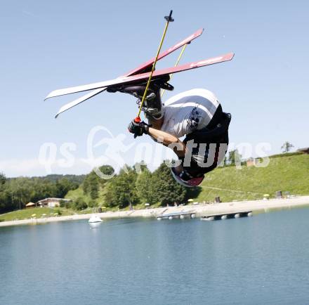 Ski Freestyle. Margarita Marbler. Training. Foederlach, am 21.7.2009.
Foto: Kuess
---
pressefotos, pressefotografie, kuess, qs, qspictures, sport, bild, bilder, bilddatenbank