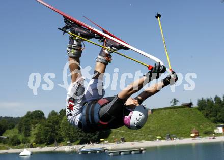 Ski Freestyle. Margarita Marbler. Training. Foederlach, am 21.7.2009.
Foto: Kuess
---
pressefotos, pressefotografie, kuess, qs, qspictures, sport, bild, bilder, bilddatenbank