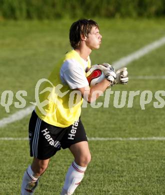 Fussball KFV Cup. ASKOE Koettmannsdorf gegen SAK. Michael Philipp (Koettmannsdorf). Koettmannsdorf, am 24.7.2009.
Foto: Kuess
---
pressefotos, pressefotografie, kuess, qs, qspictures, sport, bild, bilder, bilddatenbank