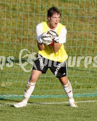 Fussball KFV Cup. ASKOE Koettmannsdorf gegen SAK. ichael Philipp (Koettmannsdorf). Koettmannsdorf, am 24.7.2009.
Foto: Kuess
---
pressefotos, pressefotografie, kuess, qs, qspictures, sport, bild, bilder, bilddatenbank