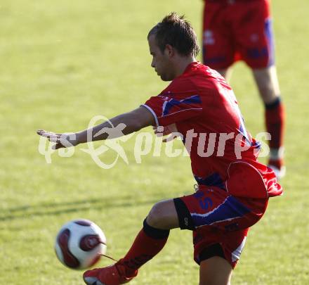 Fussball KFV Cup. ASKOE Koettmannsdorf gegen SAK. Martin Wakonig (SAK). koettmannsdorf, am 24.7.2009.
Foto: Kuess
---
pressefotos, pressefotografie, kuess, qs, qspictures, sport, bild, bilder, bilddatenbank