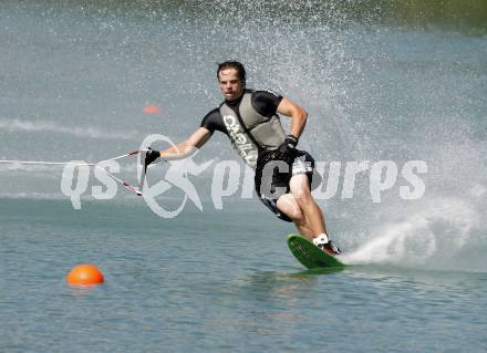 Wasserski. Austrian Nationals.  Slalom. Seppi Grosek. Lendorf, 25.7.2009.
Foto: Kuess
---
pressefotos, pressefotografie, kuess, qs, qspictures, sport, bild, bilder, bilddatenbank