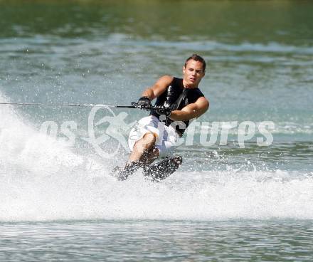 Wasserski. Austrian Nationals.  Slalom. Harald Huemer. Lendorf, 25.7.2009.
Foto: Kuess
---
pressefotos, pressefotografie, kuess, qs, qspictures, sport, bild, bilder, bilddatenbank