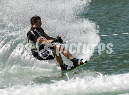 Wasserski. Austrian Nationals.  Slalom. Seppi Grosek. Lendorf, 25.7.2009.
Foto: Kuess
---
pressefotos, pressefotografie, kuess, qs, qspictures, sport, bild, bilder, bilddatenbank